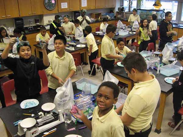 science-students-participating-in-science-class.jpg